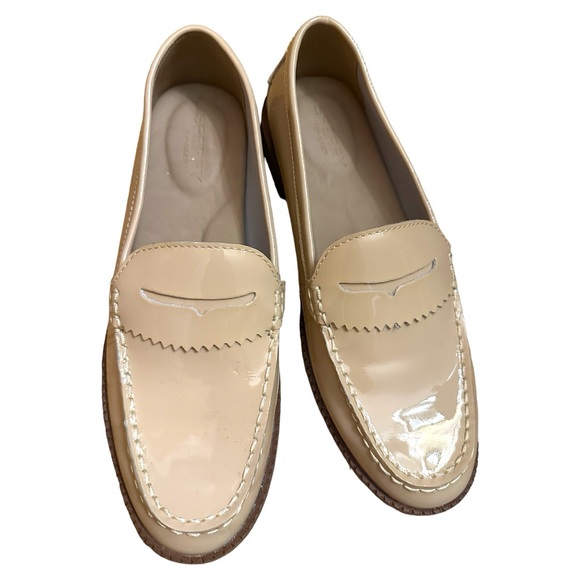 Sperry Wayback Penny Loafer in Ivory Patent Leather - Picture 2 of 6